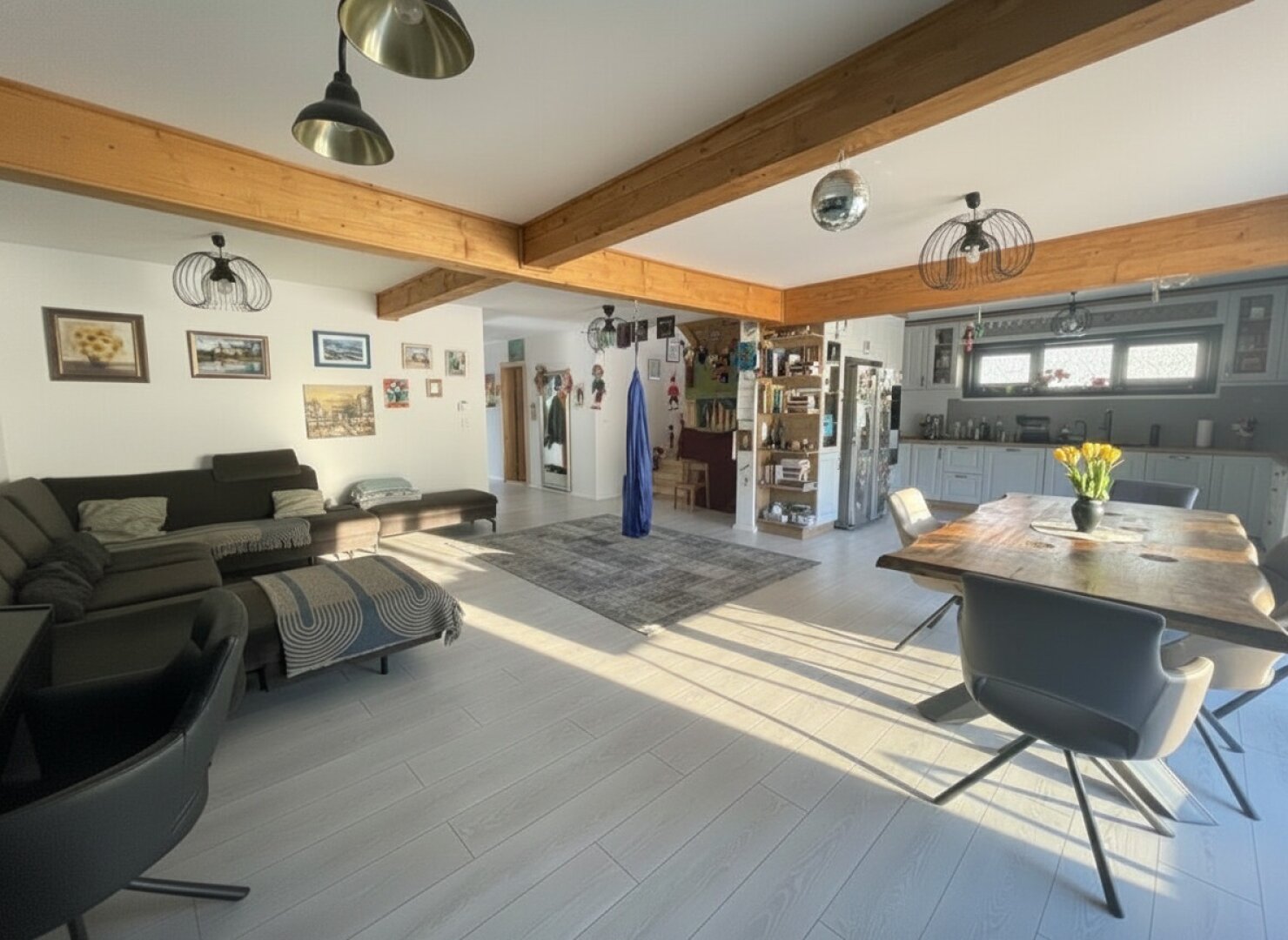 Einzigartig! Neuwertiges Einfamilienhaus in Niedersulz, 170m², 4 Zimmer, Garten, Terrasse, Garage!