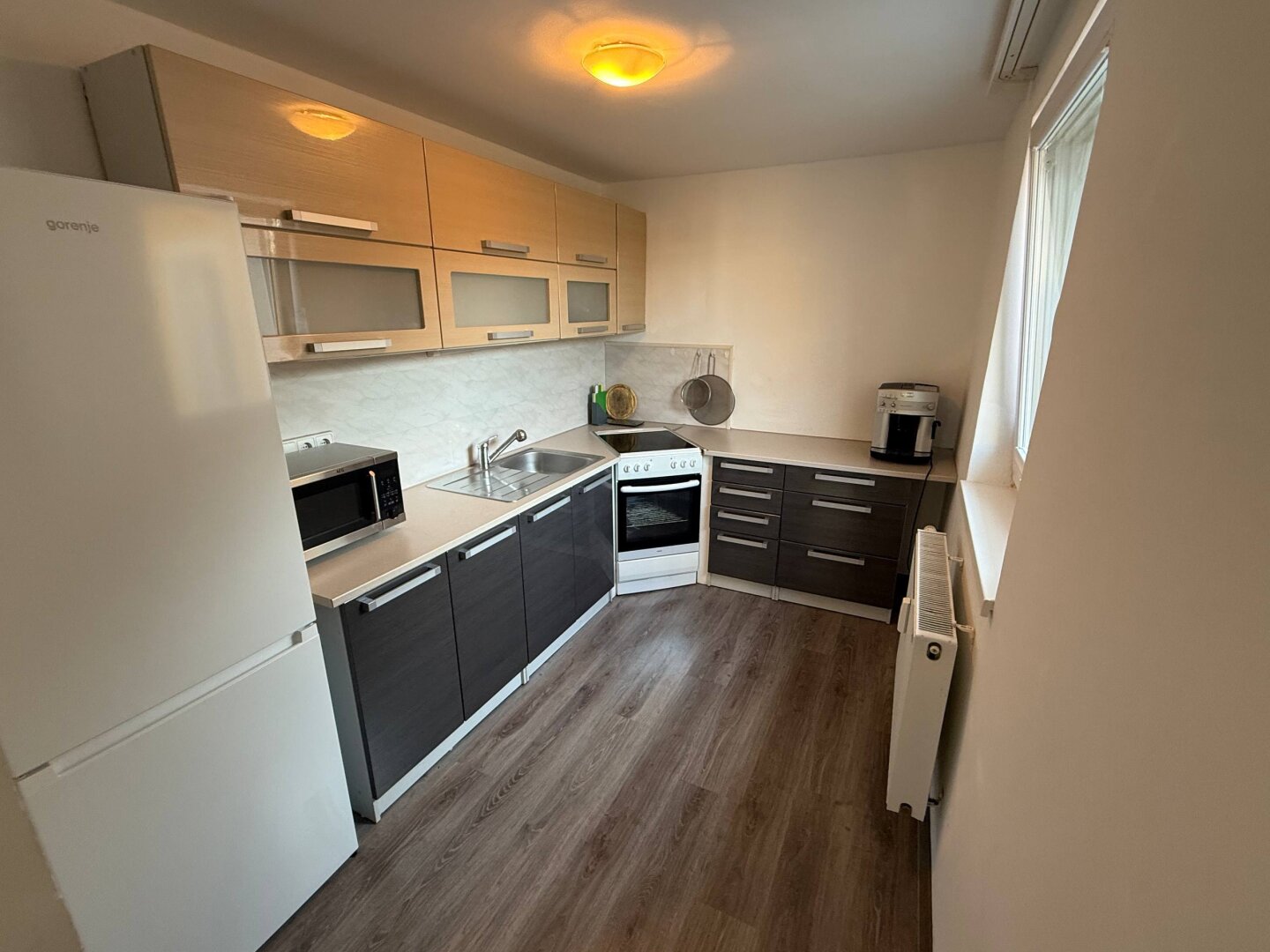 Helle 2-Zimmer-Wohnung mit großer Terrasse – ruhige Lage in Hainburg