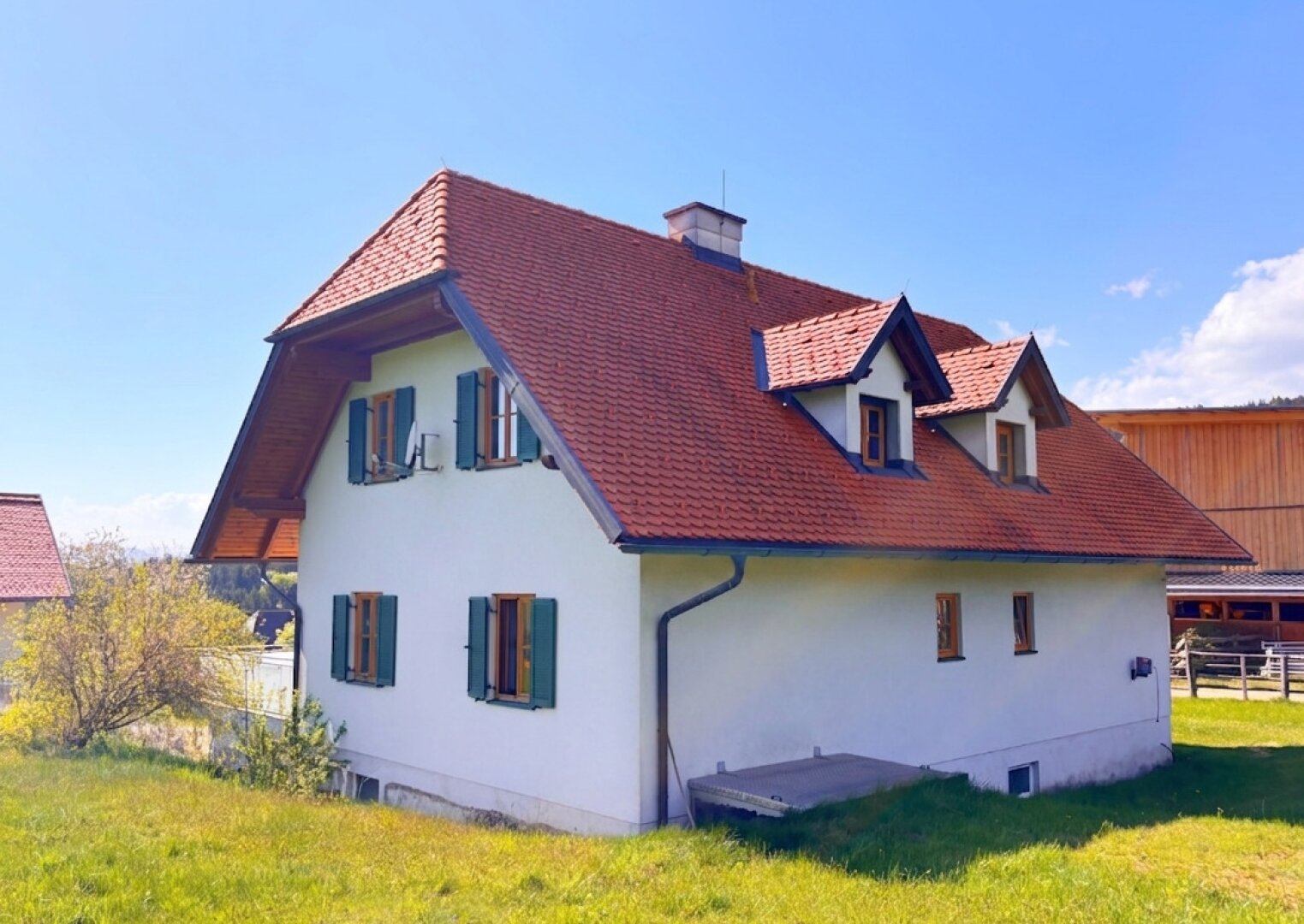 Wohnoase im Grünen – Viel Platz für die ganze Familie!