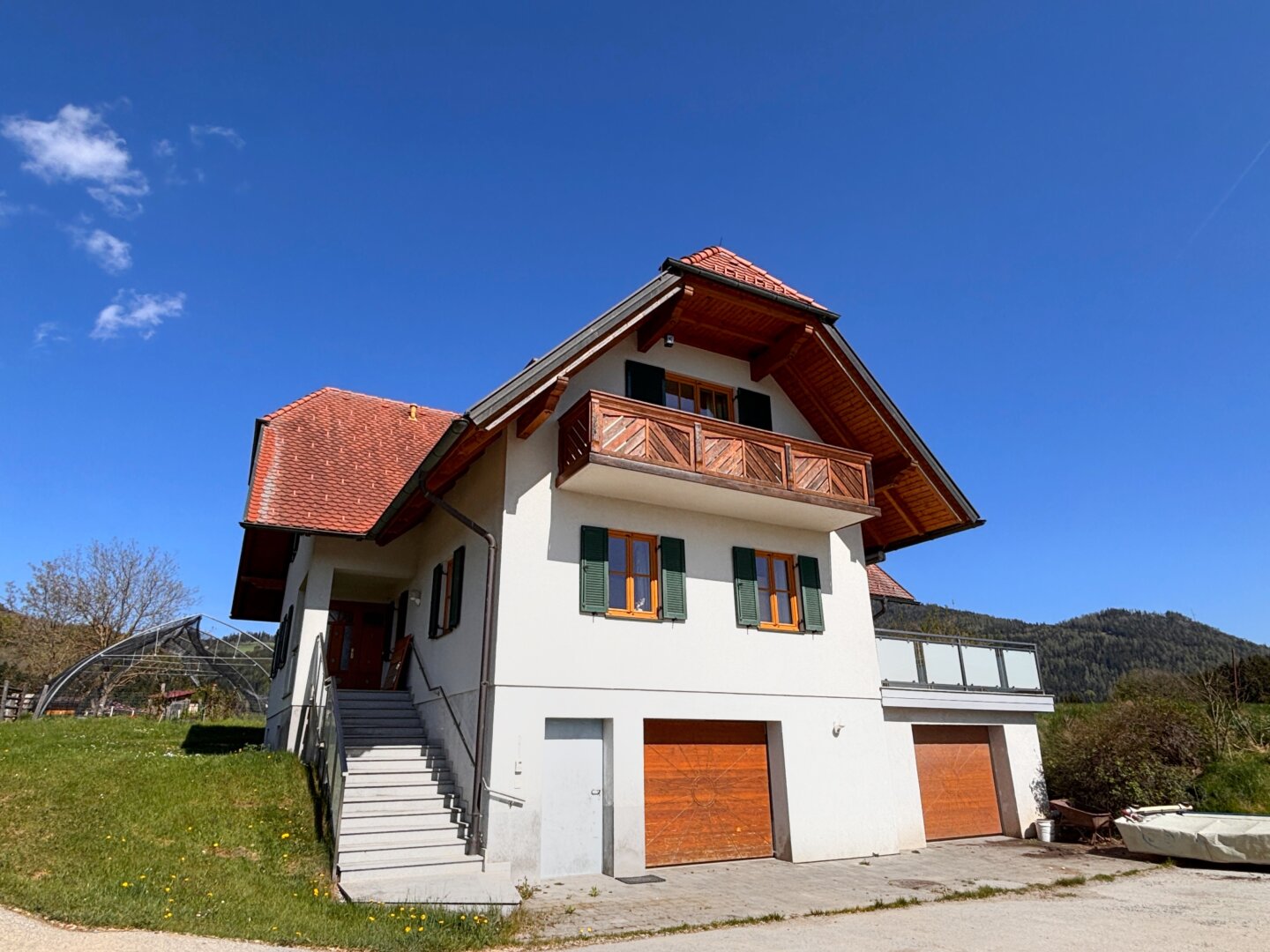 Wohnoase im Grünen – Viel Platz für die ganze Familie!