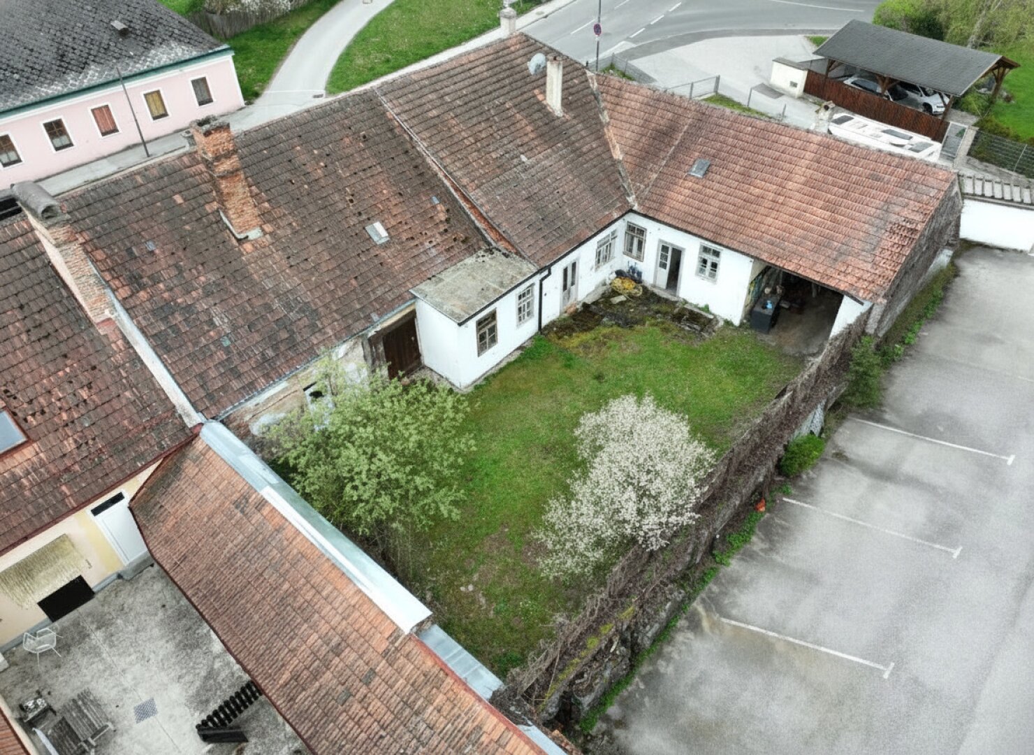 Kaufe jetzt Geschichte! Rarität mit 8 Zimmern in Gaaden zu verkaufen!