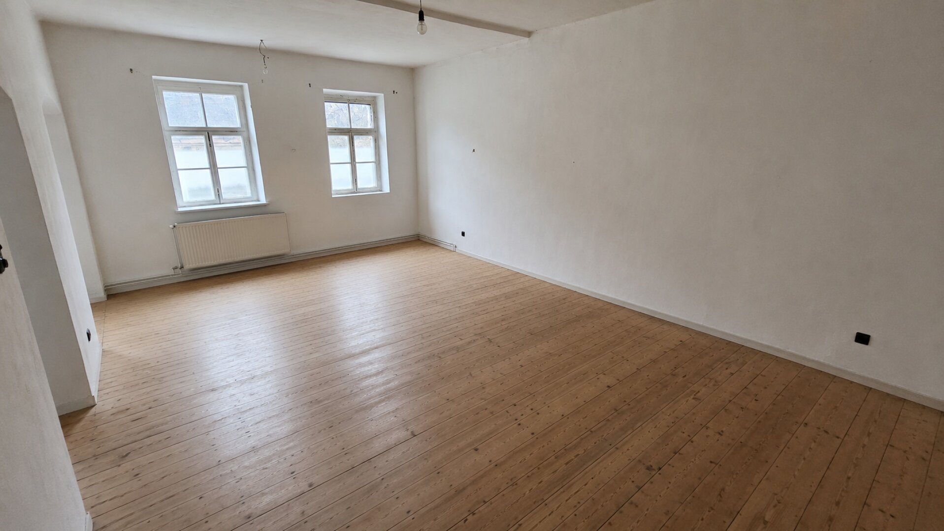 Kaufe jetzt Geschichte! Rarität mit 8 Zimmern in Gaaden zu verkaufen!