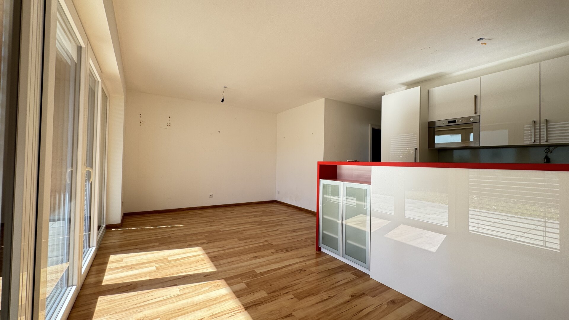 Neuwertige 2-Zi Gartenwohnung mit Terrasse & Garage in Seewalchen am Attersee, 50m²,