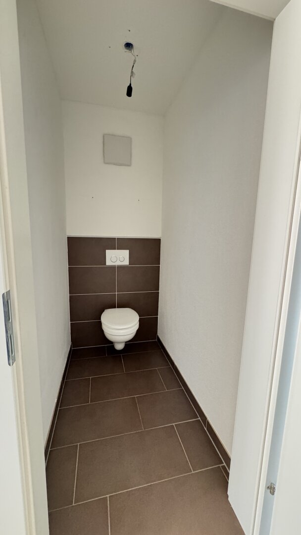 Neuwertige 2-Zi Gartenwohnung mit Terrasse & Garage in Seewalchen am Attersee, 50m²,