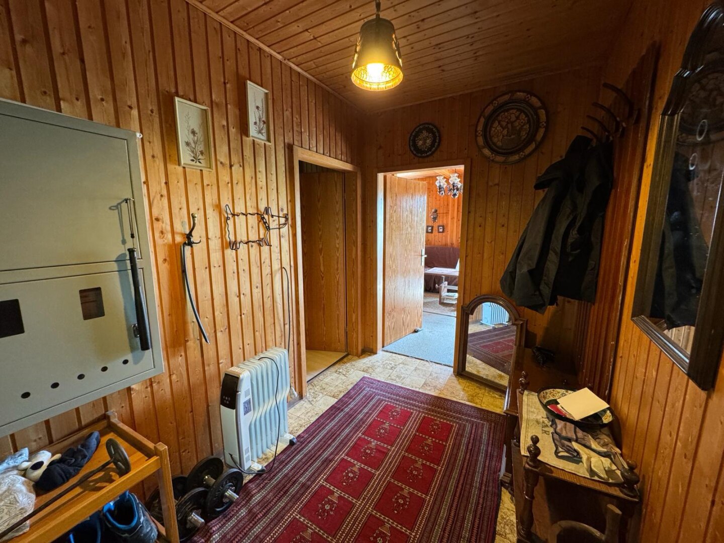 Haus in Hanglage mit gemütlichem Kachelofen