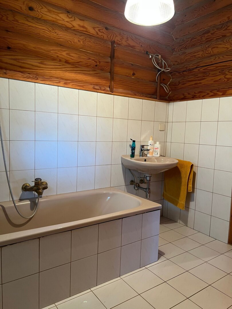Charmantes Einfamilienhaus in Hagenbrunn mit Garten, Balkon & Garage – 810.000 €