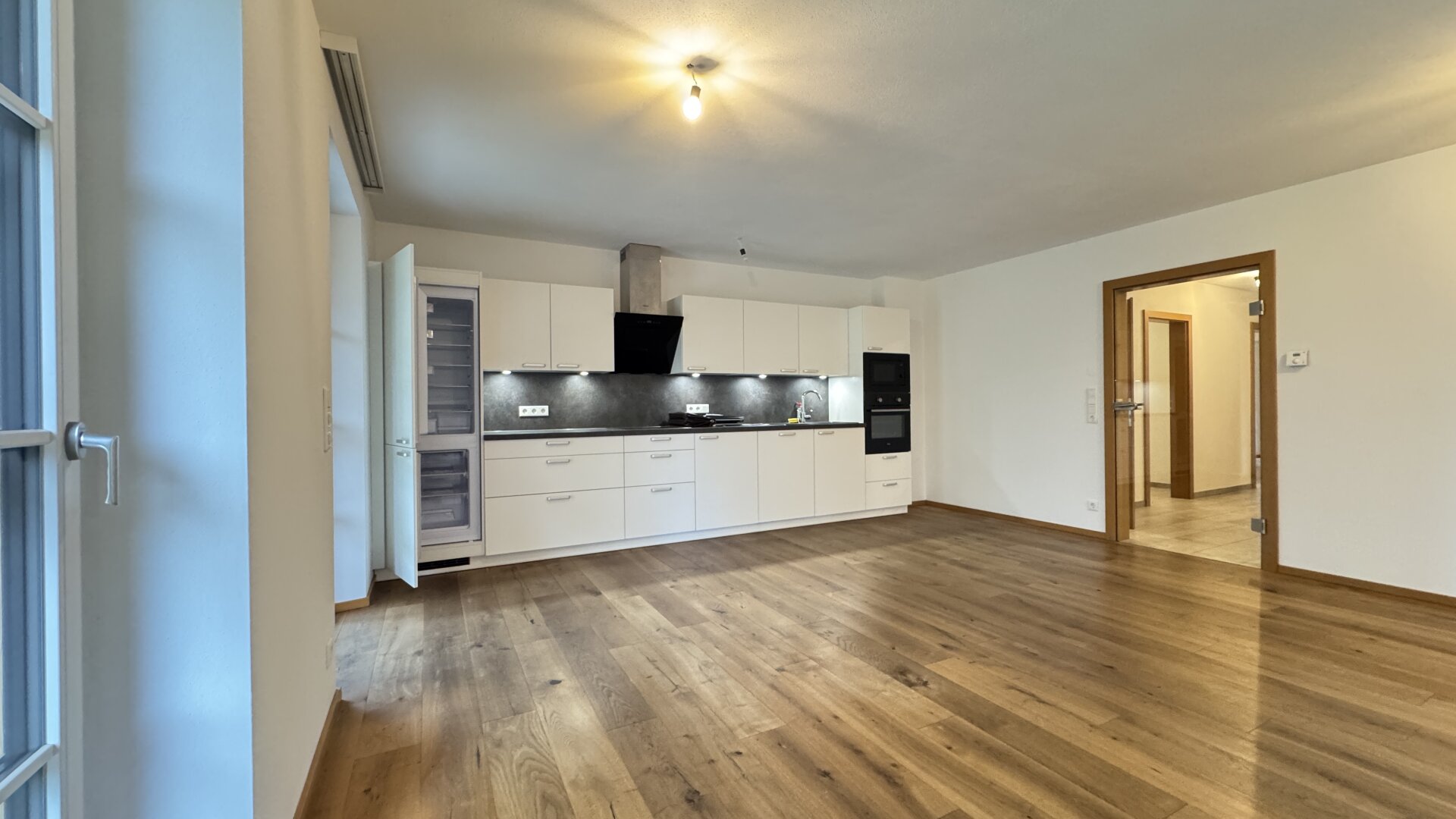 Schöne 90m² Wohnung in Nußdorf am Attersee mit Badeplatz, Garten und 2 Terrassen & Parkplätzen