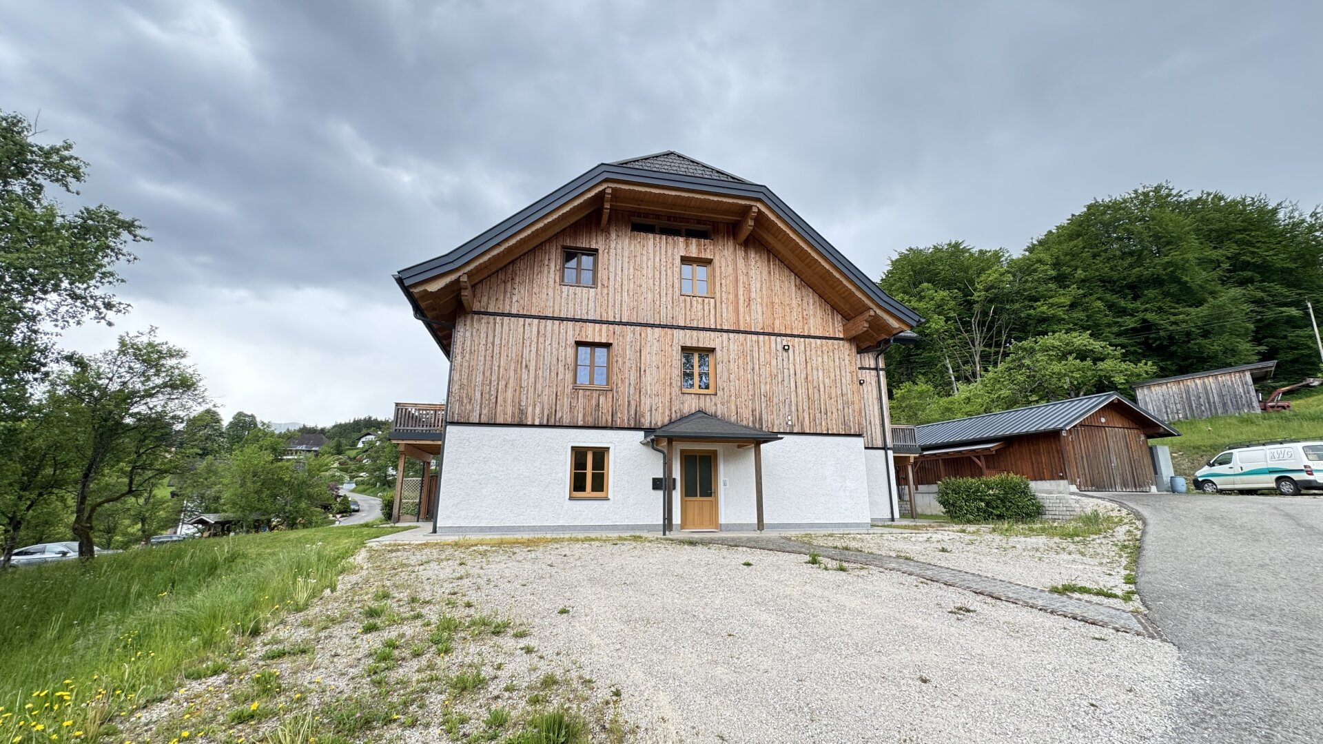 Schöne 90m² Wohnung in Nußdorf am Attersee mit Badeplatz, Garten und 2 Terrassen & Parkplätzen