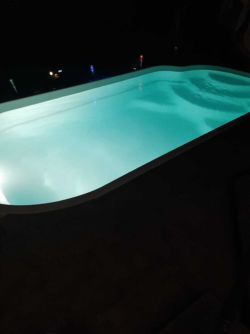 WOHNGLÜCK MIT POOL
