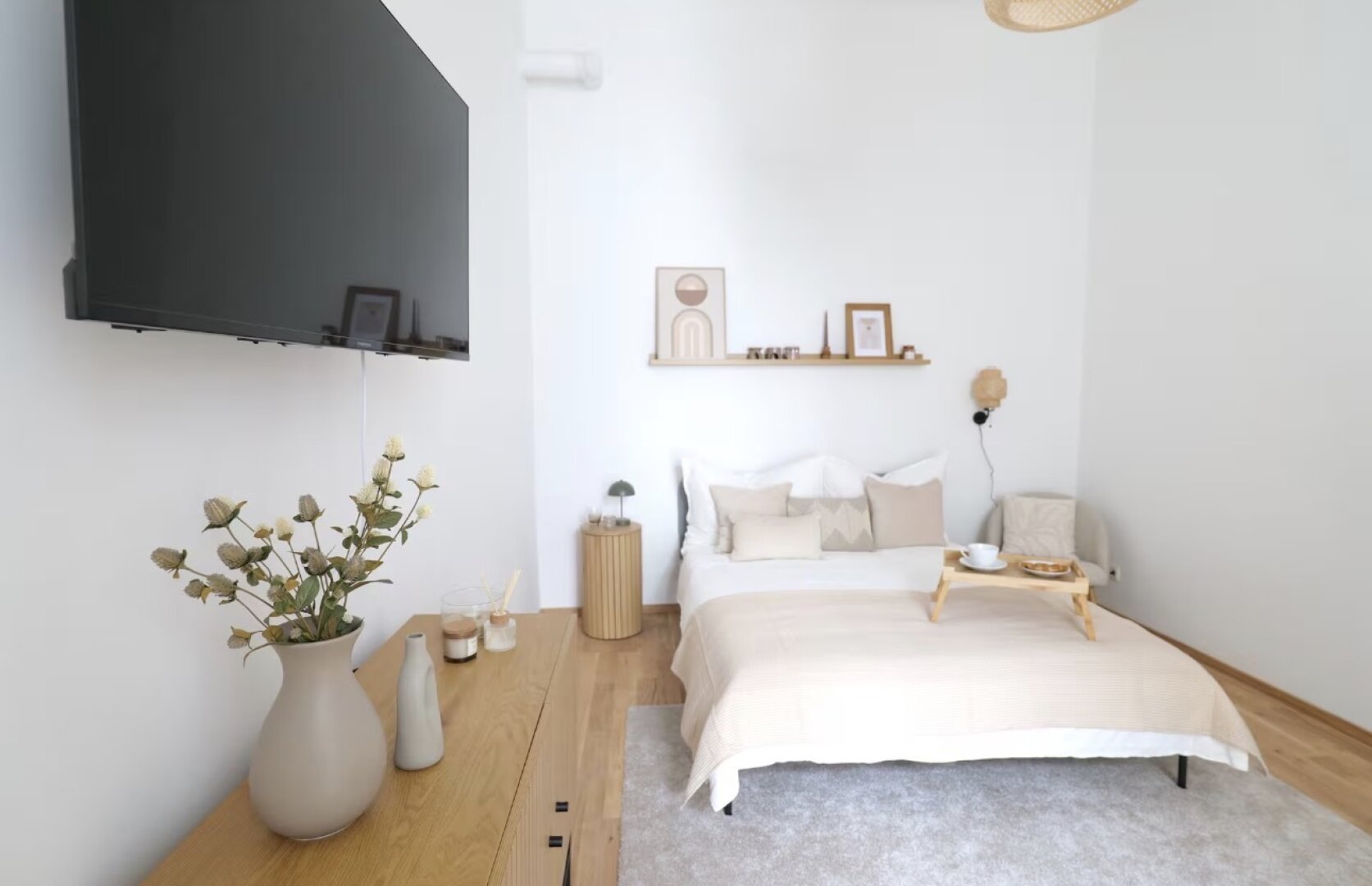 Einzigartiges Serviced Apartment mit Balkon! Nähe Rathaus! Knapp 8% Rendite!