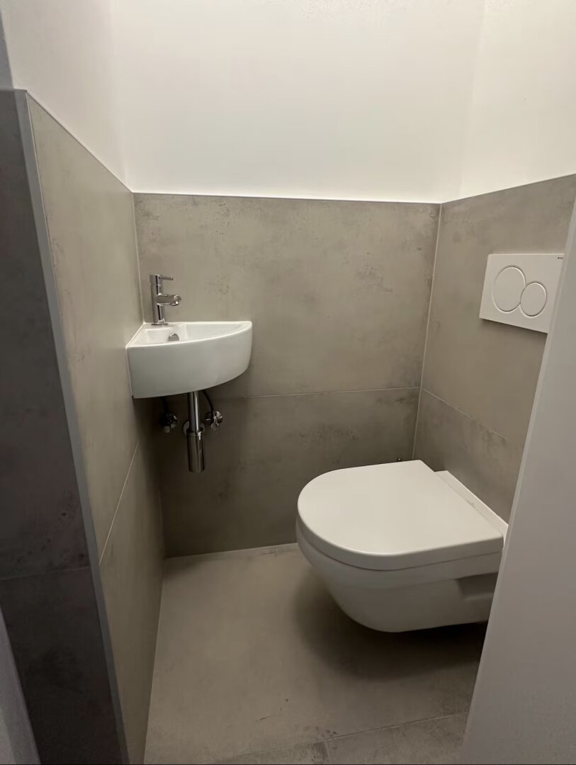 Einzigartiges Serviced Apartment mit Balkon! Nähe Rathaus! Knapp 8% Rendite!