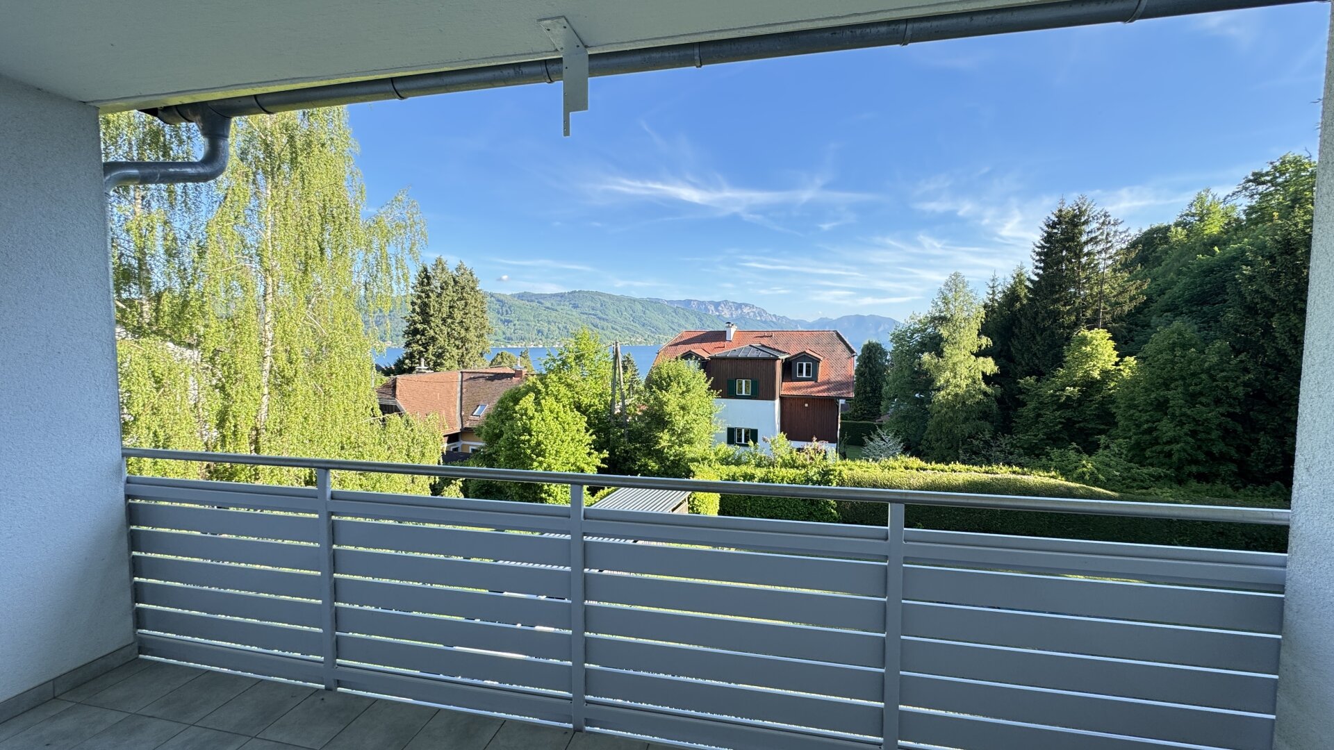 81m² Große 3-Zimmer-Wohnung mit See- & Gebirgsblick in Seewalchen am Attersee