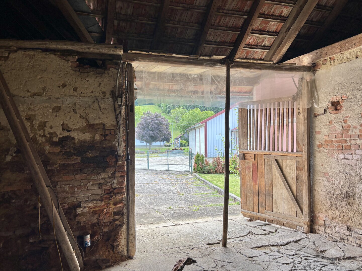 .. READY FOR UPDATE .. Neustift bei GS !!  Landhaus in netter Dorflage mit beschaulichem Garten - ca. 7.200m 2 Wald inklusive !!