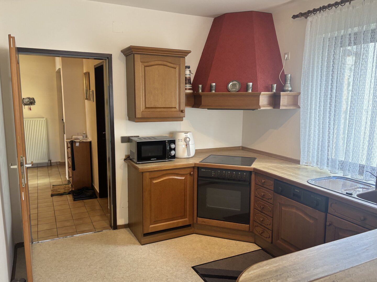 ** ORIGINAL, RUSTIKAL, WOHNLICH **  Strem !! Gepflegtes Wohnhaus in zentraler Ortslage mit Nebengebäuden und ansprechendem Grundstück mit ca. 4.300 m2 !!