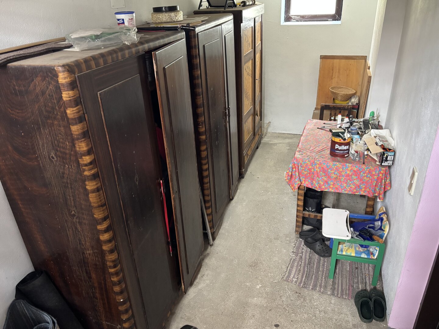 ** ORIGINAL, RUSTIKAL, WOHNLICH **  Strem !! Gepflegtes Wohnhaus in zentraler Ortslage mit Nebengebäuden und ansprechendem Grundstück mit ca. 4.300 m2 !!