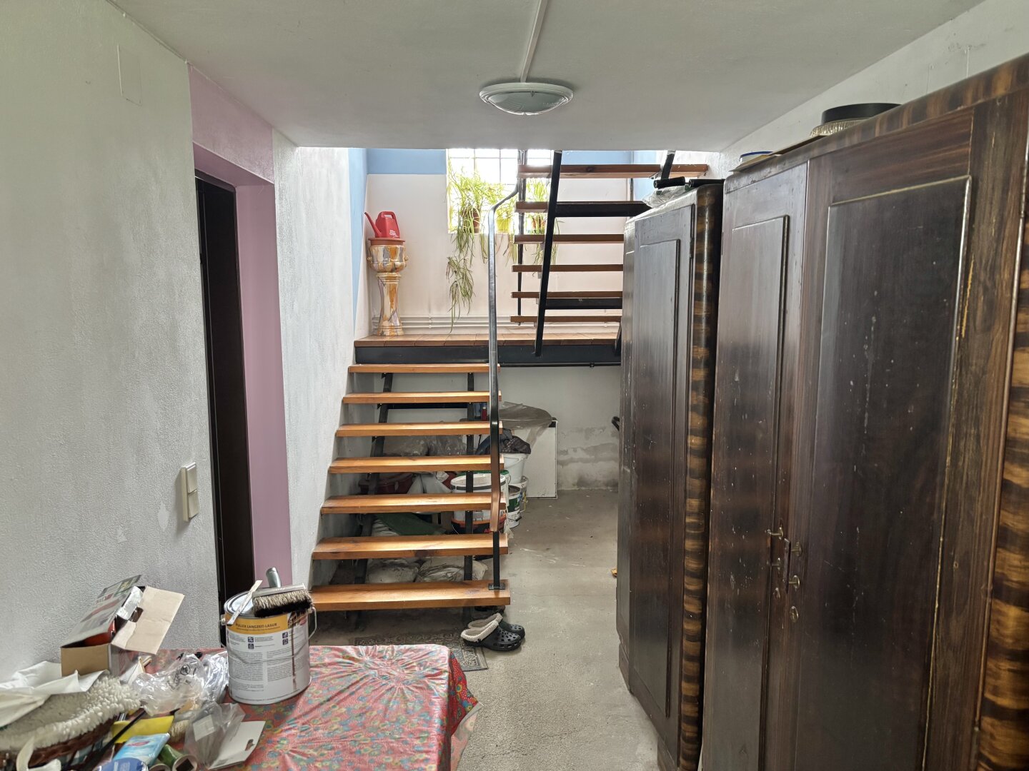 ** ORIGINAL, RUSTIKAL, WOHNLICH **  Strem !! Gepflegtes Wohnhaus in zentraler Ortslage mit Nebengebäuden und ansprechendem Grundstück mit ca. 4.300 m2 !!