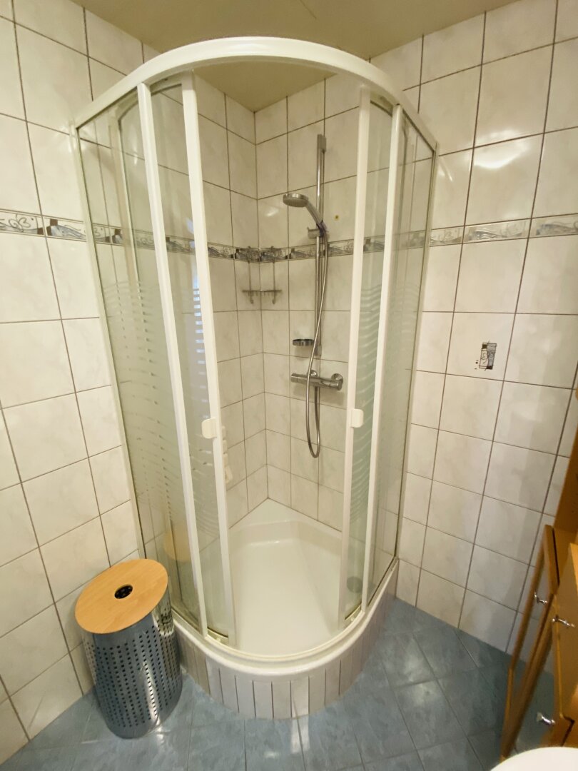 Apfelberg: Helle 2 Zimmer Mietwohnung mit 2 Loggia in ruhiger Lage