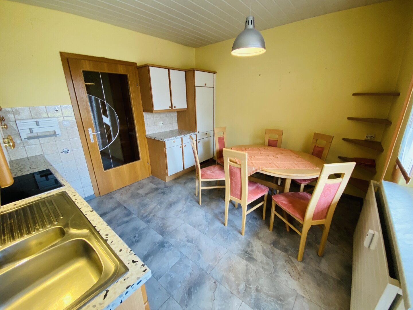 Apfelberg: Helle 2 Zimmer Mietwohnung mit 2 Loggia in ruhiger Lage