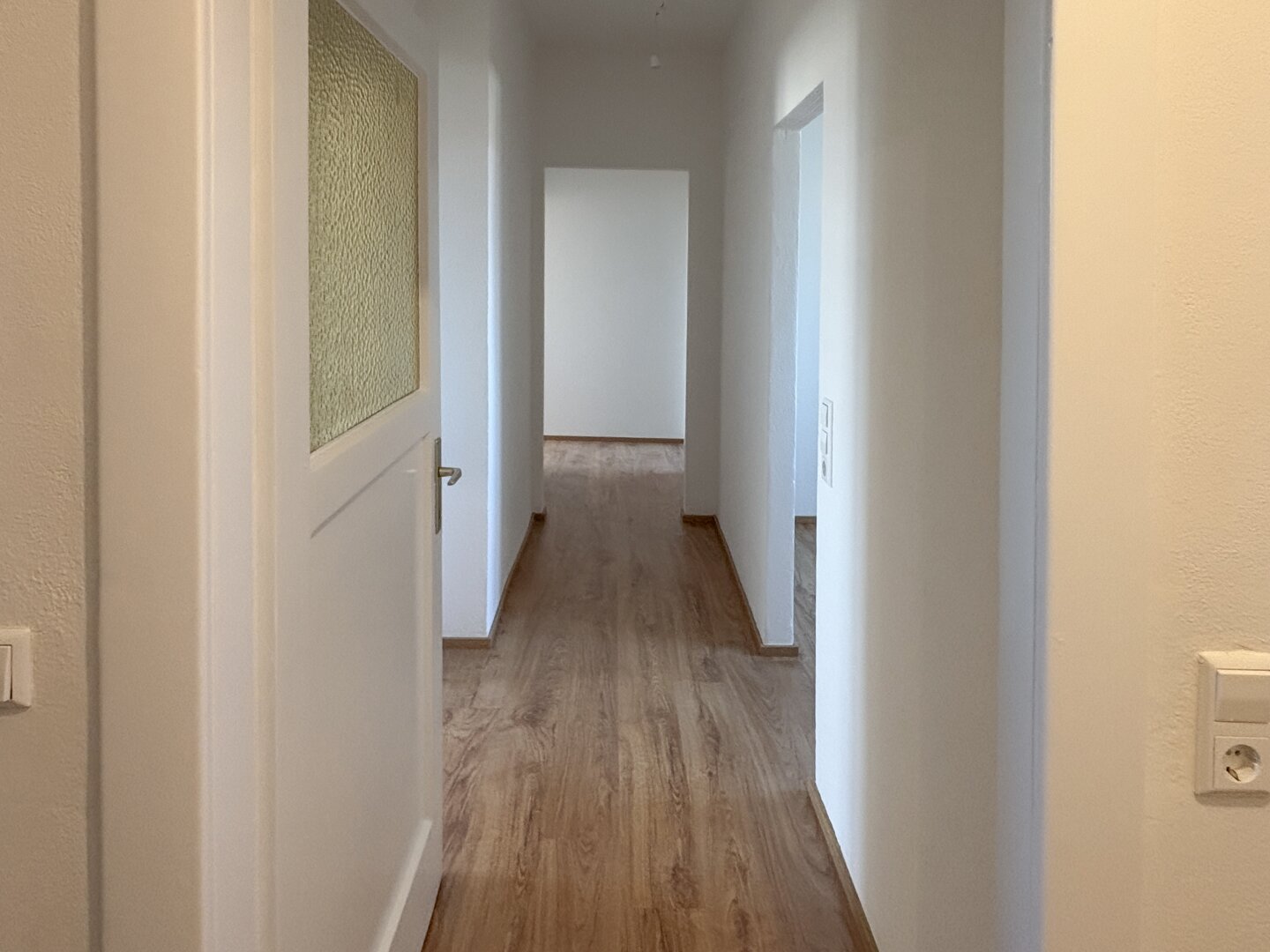 Helle, sanierte Dachgeschoßwohnung mit Fernblick