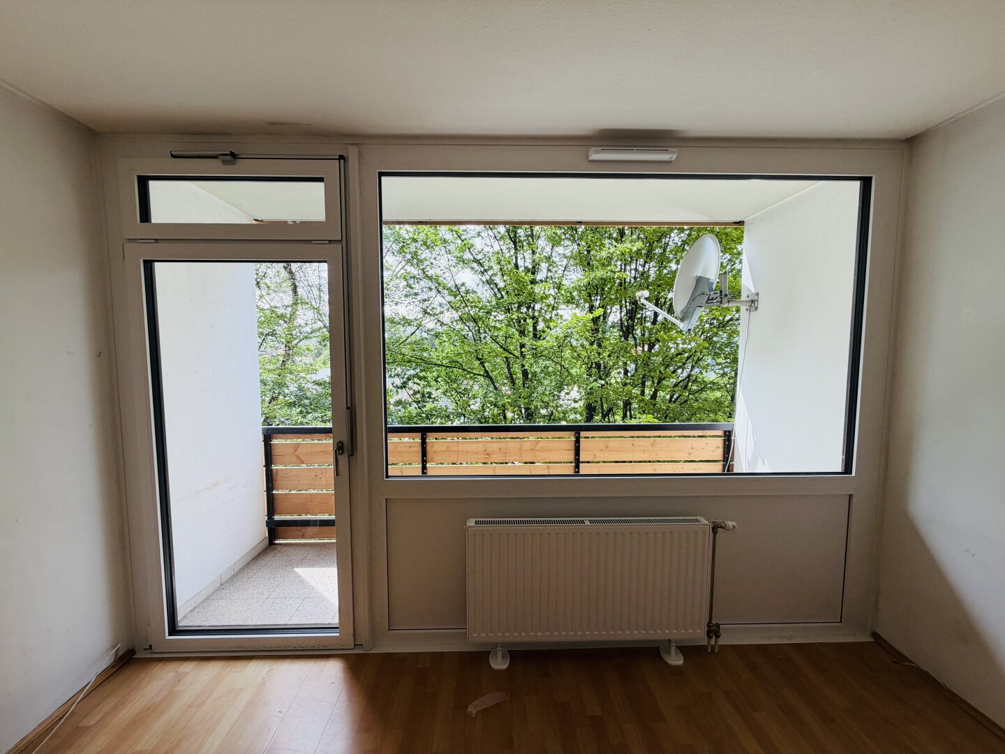 Studentenhit in 8010 Graz: Gemütliche Singlewohnung mit sonniger Loggia und Parkplatzmöglichkeit