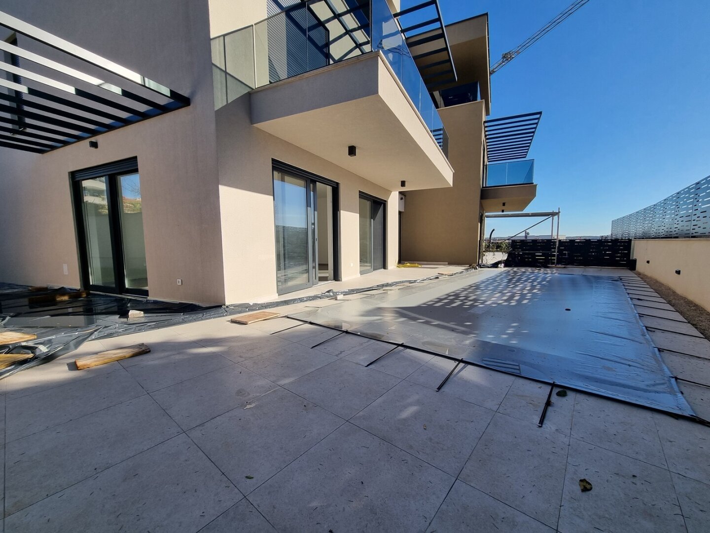 Besonderheit - Wohnung mit eigenem Swimmingpool in Tar