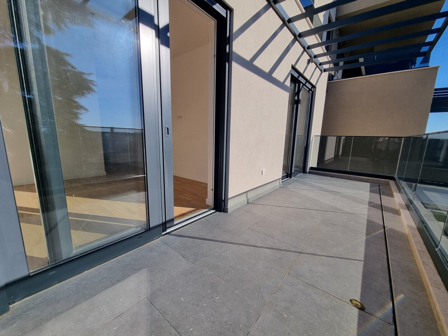 Besonderheit - Wohnung mit eigenem Swimmingpool in Tar