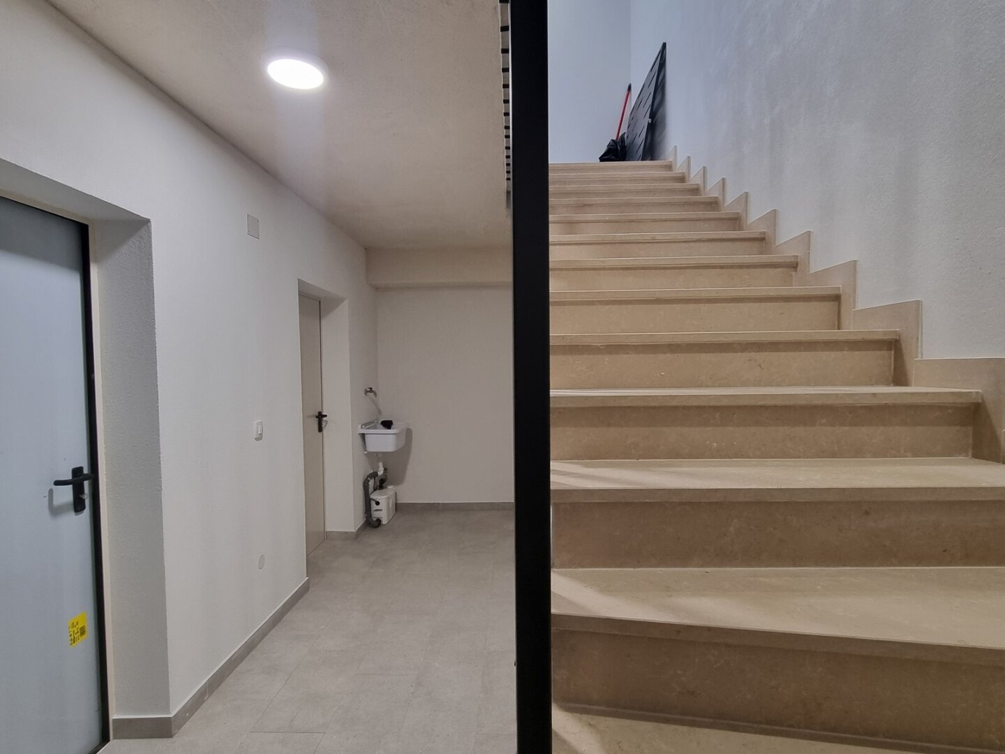 Besonderheit - Wohnung mit eigenem Swimmingpool in Tar