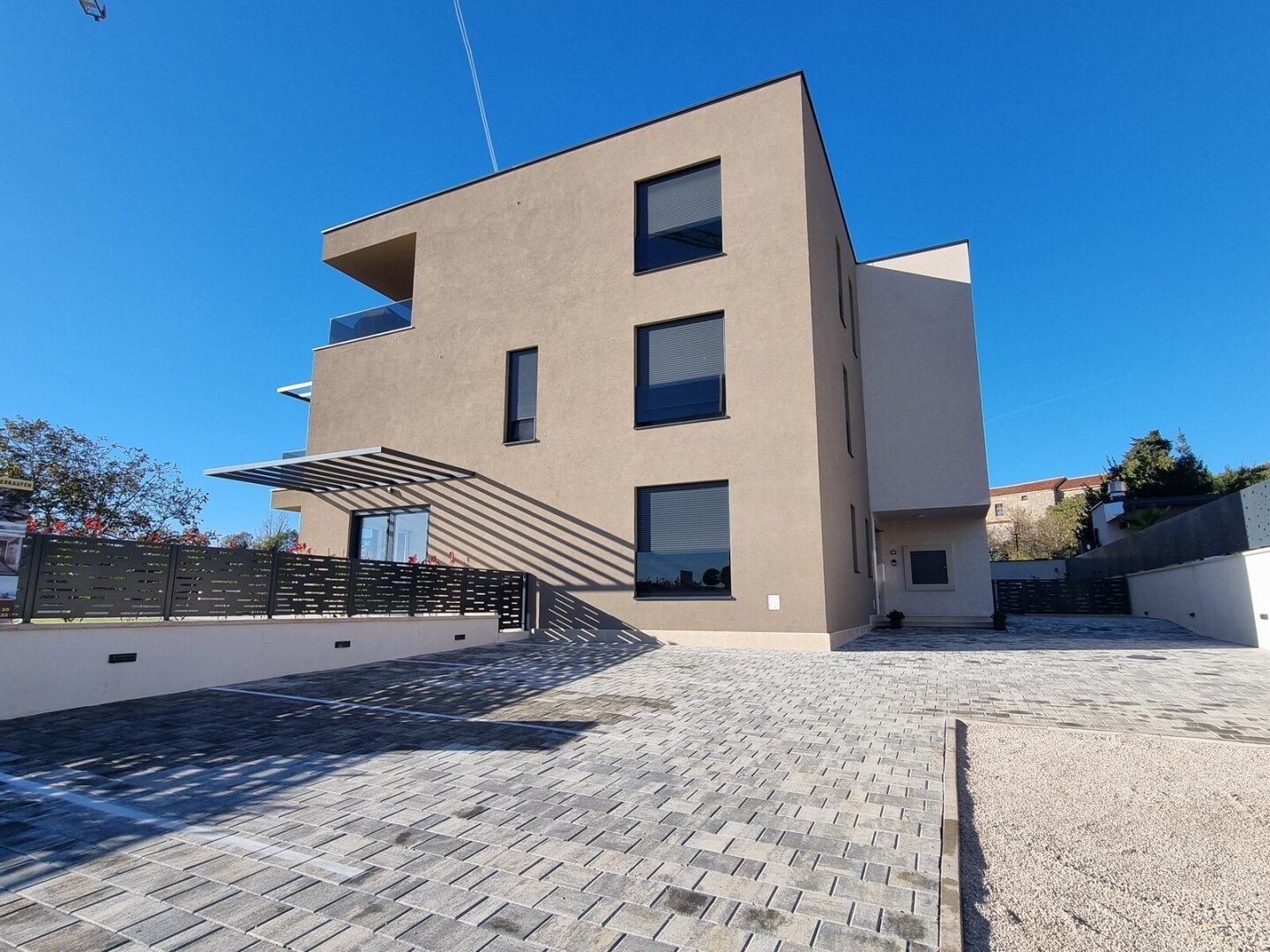 Besonderheit - Wohnung mit eigenem Swimmingpool in Tar