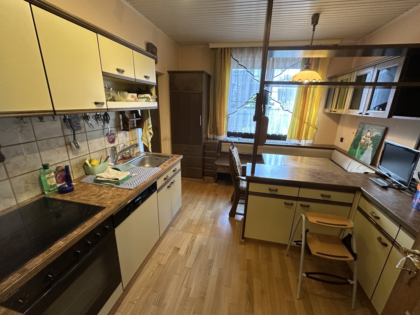 gepflegtes Siedlungshaus mit Vollkeller und Garage  zu verkaufen