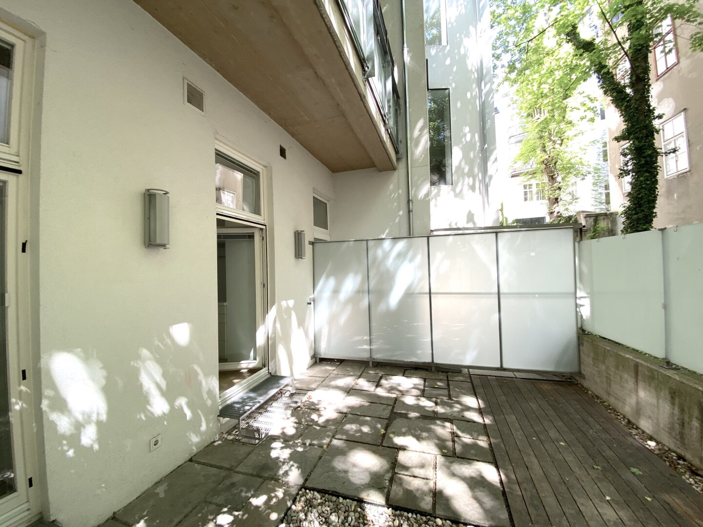 NETTE GARTENWOHNUNG NÄHE AUMANNPLATZ - UNBEFRISTETE VERMIETUNG