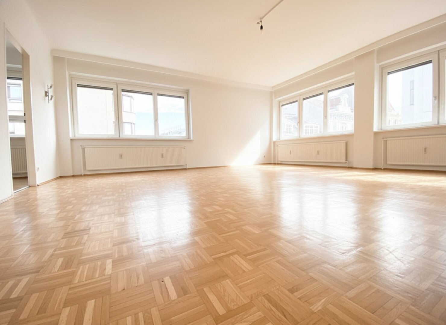 TOLLE WOHNUNG MITTEN IM 8. BEZIRK