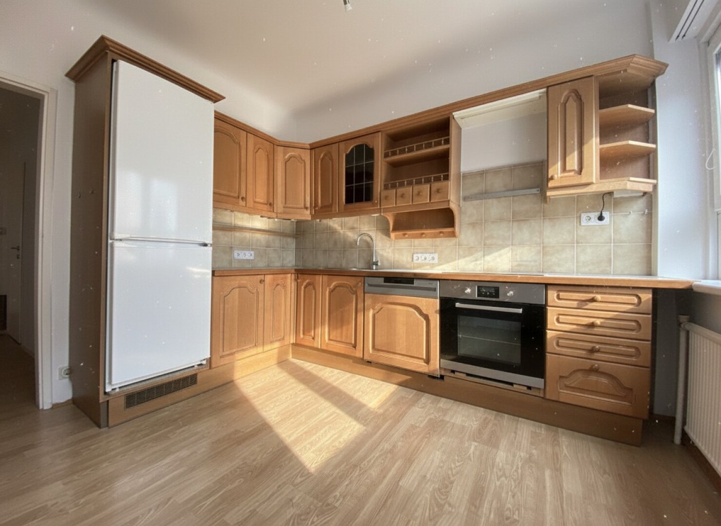 TOLLE WOHNUNG MITTEN IM 8. BEZIRK