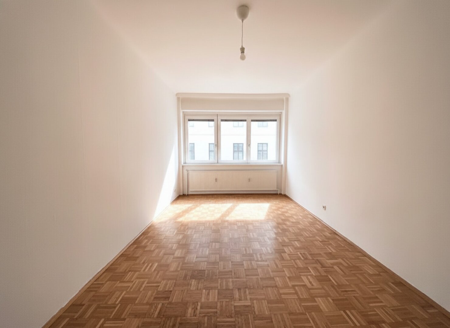 TOLLE WOHNUNG MITTEN IM 8. BEZIRK