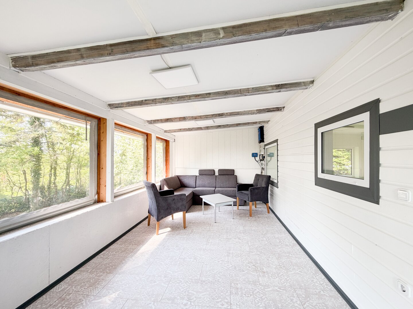 Loggia mit abnehmbaren Schutzfolien