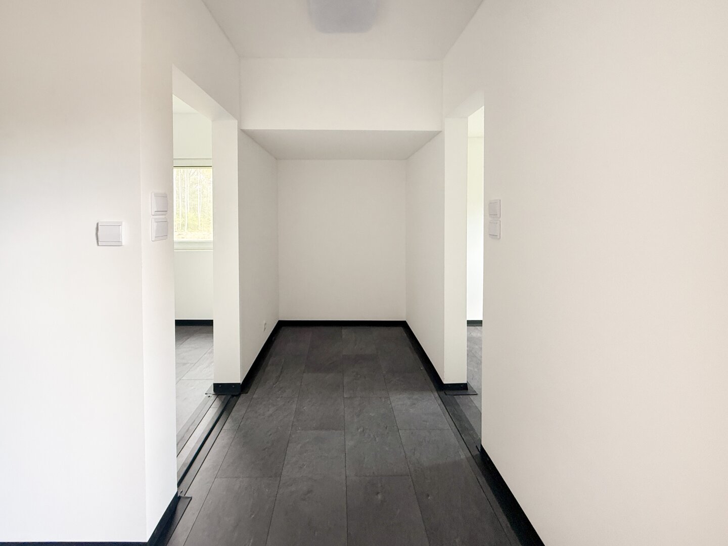 Zugang zu Zimmer 1 und Zimmer 2
