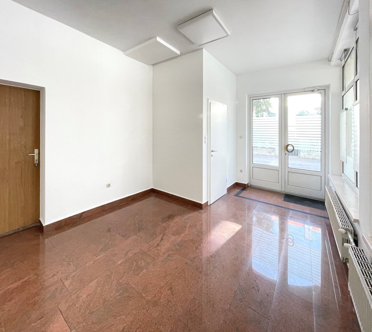 Büro/Praxis - Räume in Tulln, frisch renoviert!