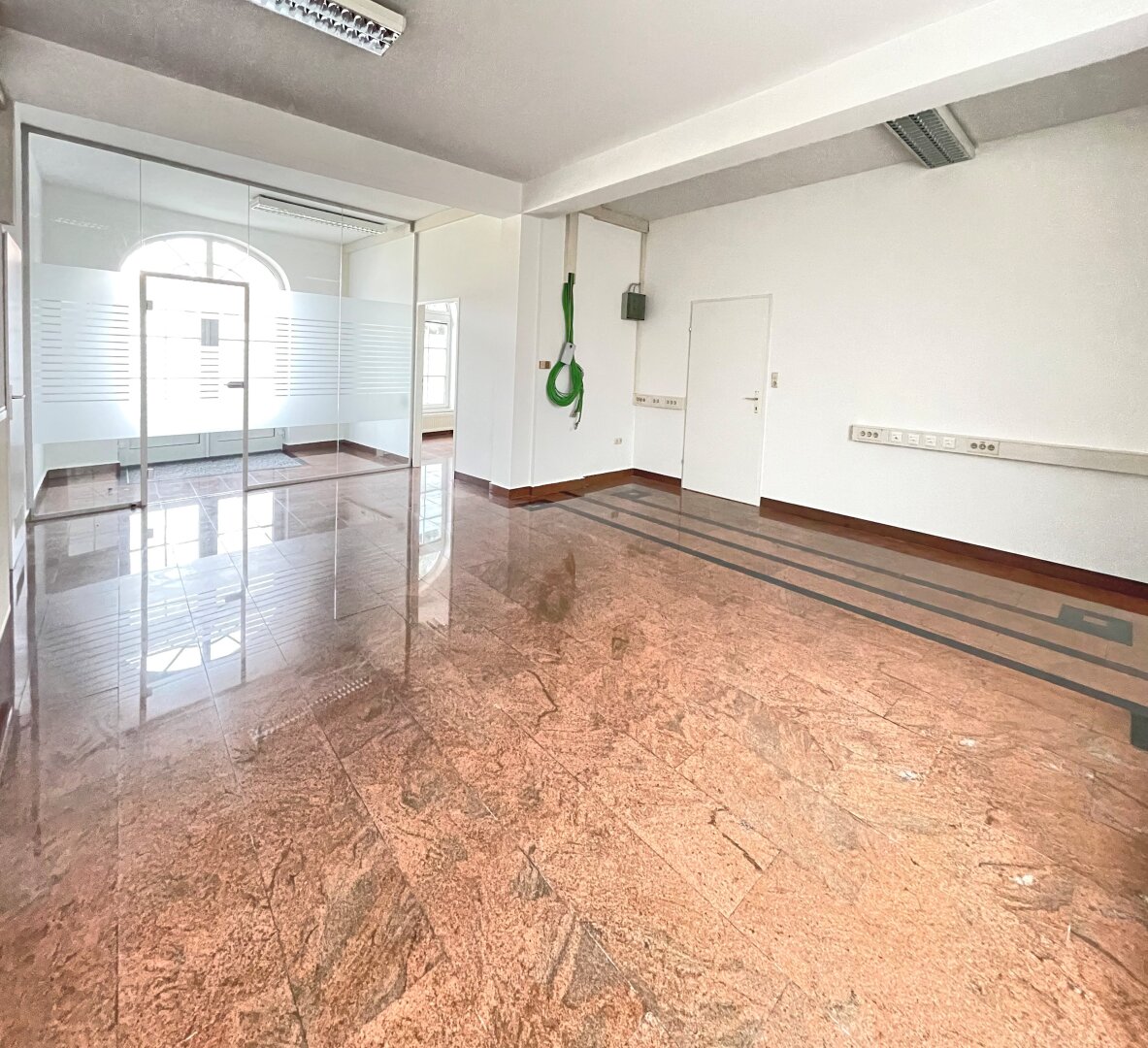 Hinteres Büro