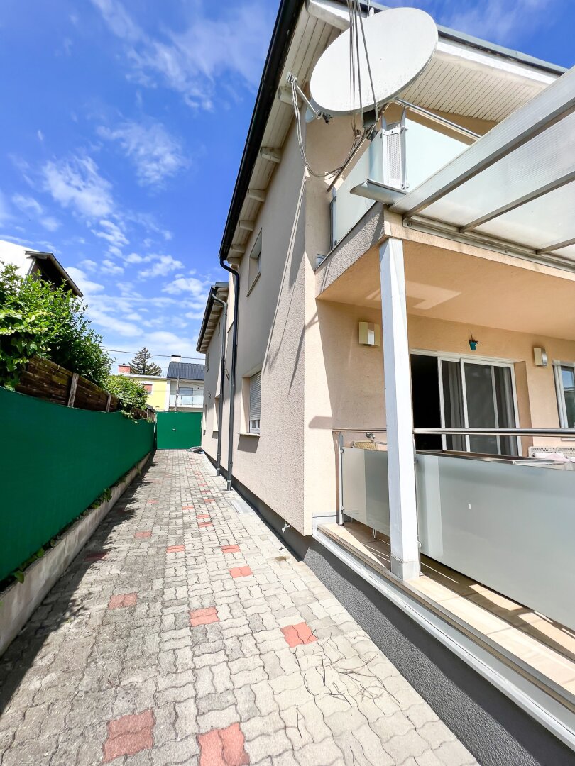 Neuwertiges modernes Einfamilienhaus mit 616 m2 Grundstück in Eßling! Direkte Busverbindung zur U2