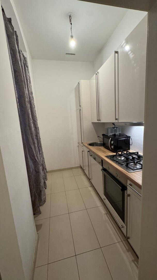 Herzeigbare Altbau-Einzimmerwohnung unbefristet Nähe Westbahnhof