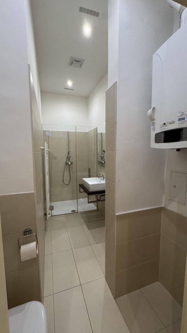 Herzeigbare Altbau-Einzimmerwohnung unbefristet Nähe Westbahnhof