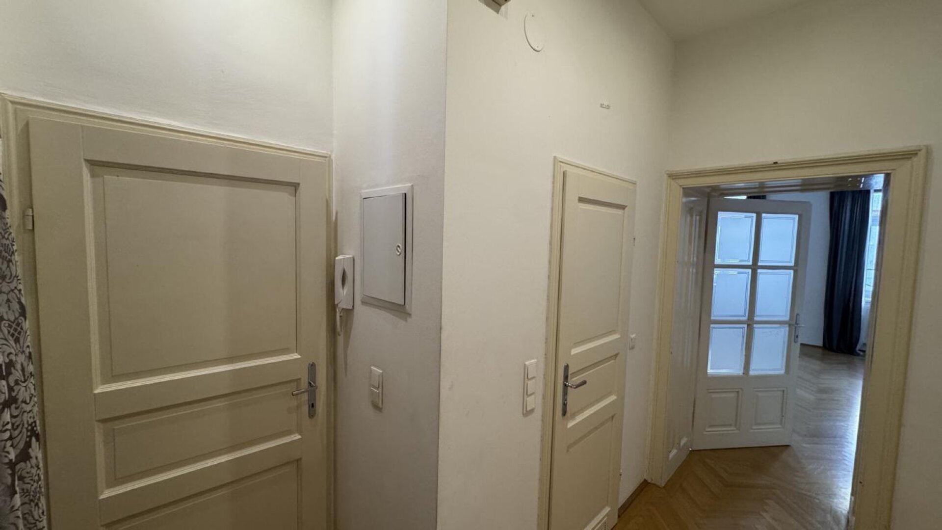 Herzeigbare Altbau-Einzimmerwohnung unbefristet Nähe Westbahnhof