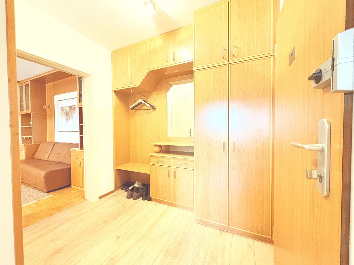 3 Zimmer / 80,79 m2 WNFL inkl. Loggia, Kellerabteil / 6. OG mit Lift / ruhige  sonnige Lage
