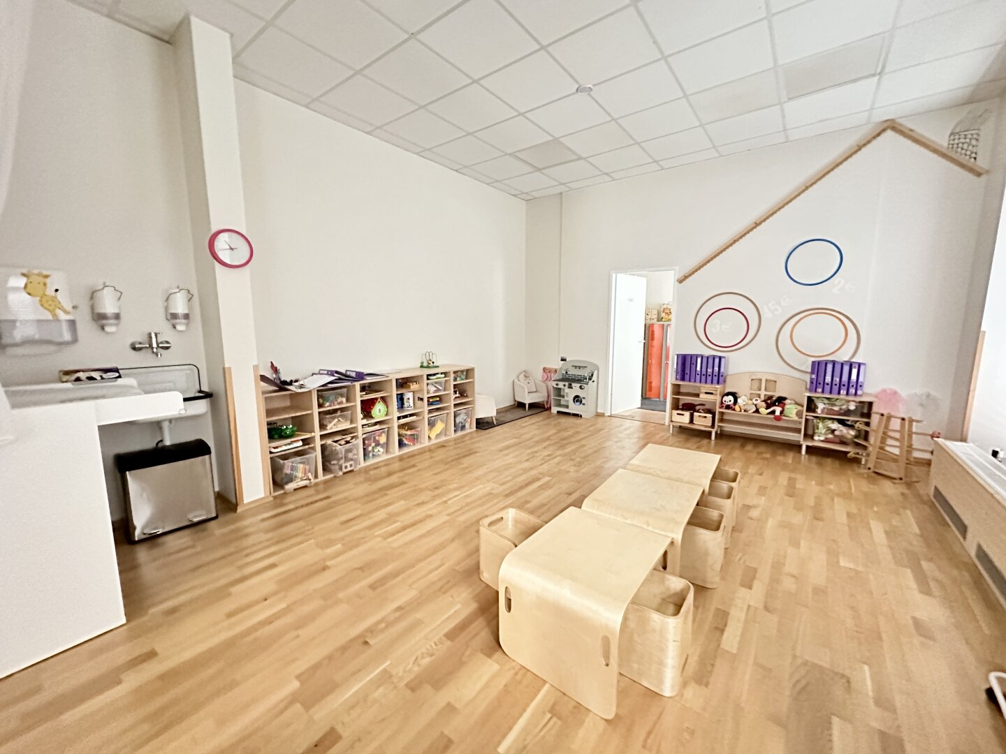 Voll ausgestatteter Kindergarten zur Vermietung, Märzstraße 55, 1150 Wien