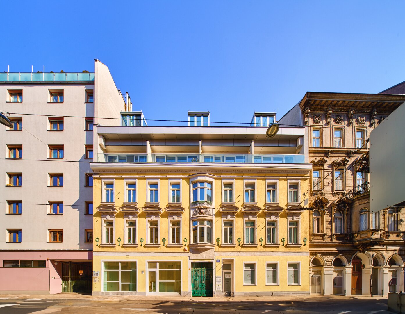 Charmante Wohnung mit Loggia inkl. Küche (Bosch), klimatisiert, in der Kaiserstraße 26, 1070 Wien, Nur 300 m entfernt zur Mariahilfer Straße