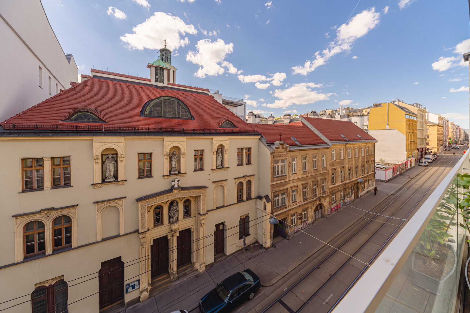Charmante Wohnung mit Loggia inkl. Küche (Bosch), klimatisiert, in der Kaiserstraße 26, 1070 Wien, Nur 300 m entfernt zur Mariahilfer Straße