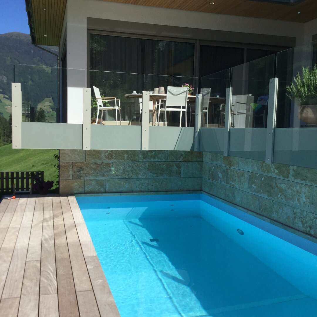 Repräsentatives Traumhaus im Zillertal. Top Qualität, unverbaubare Aussicht, Pool...