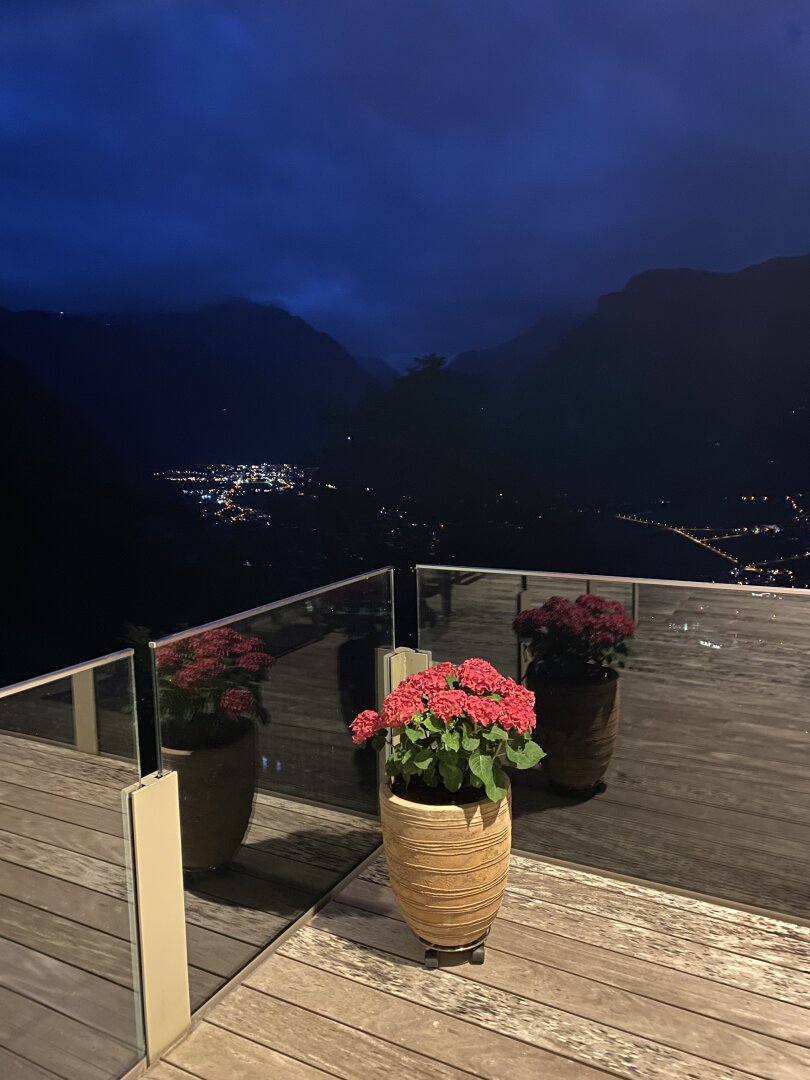 Repräsentatives Traumhaus im Zillertal. Top Qualität, unverbaubare Aussicht, Pool...