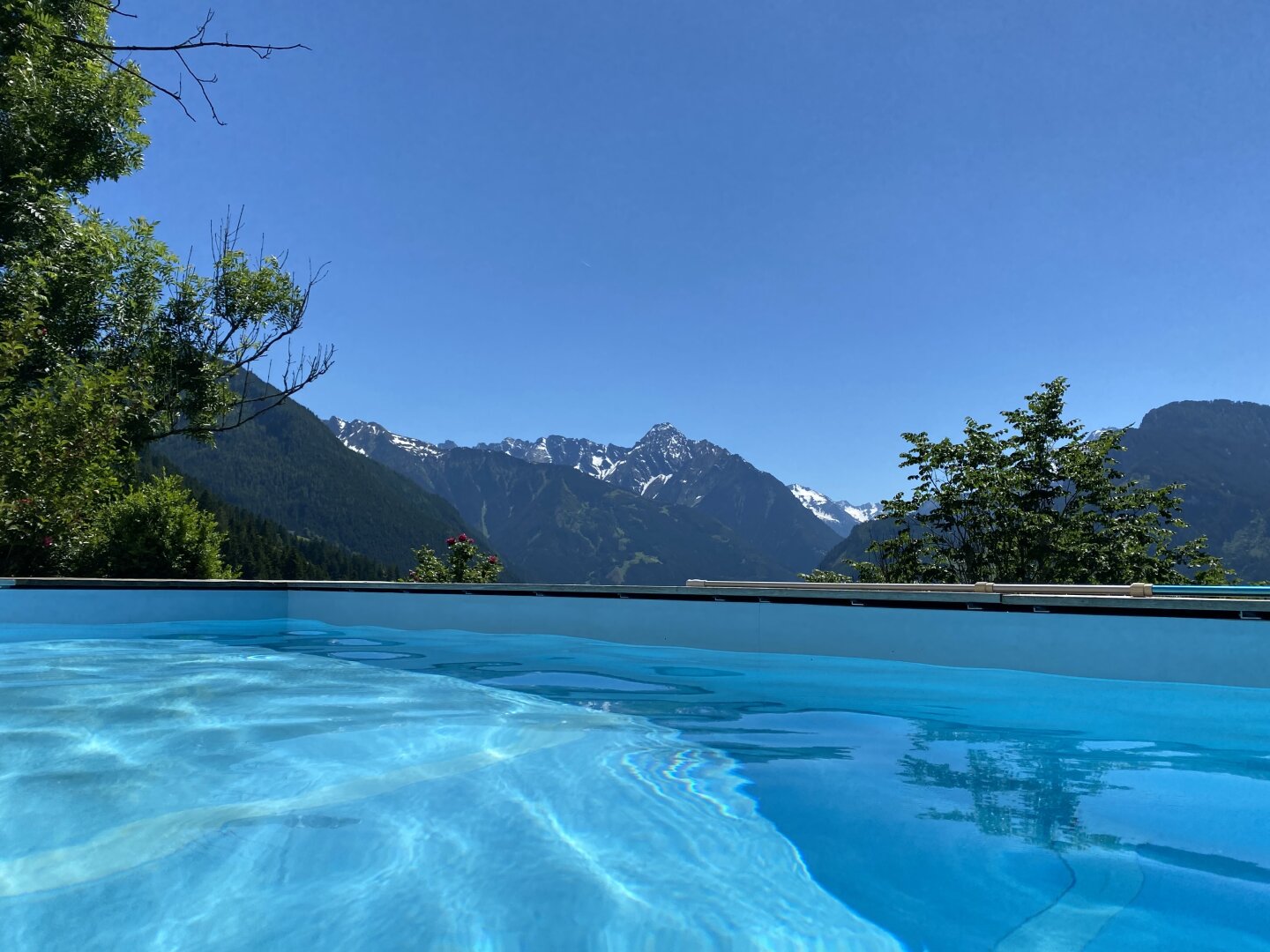Repräsentatives Traumhaus im Zillertal. Top Qualität, unverbaubare Aussicht, Pool...