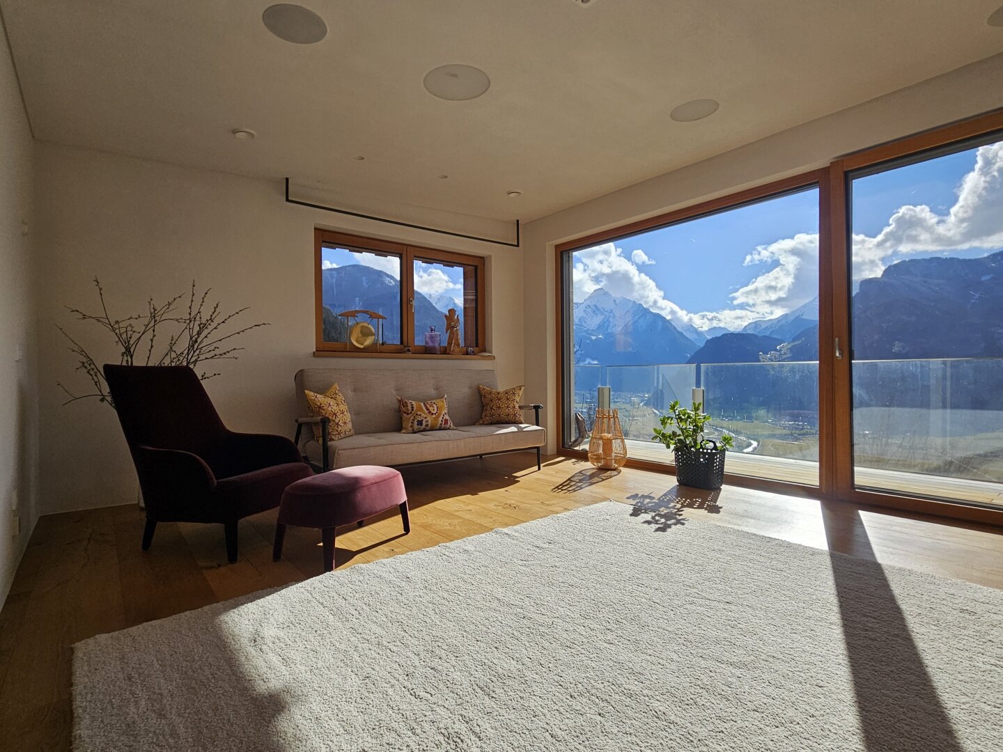 Repräsentatives Traumhaus im Zillertal. Top Qualität, unverbaubare Aussicht, Pool...