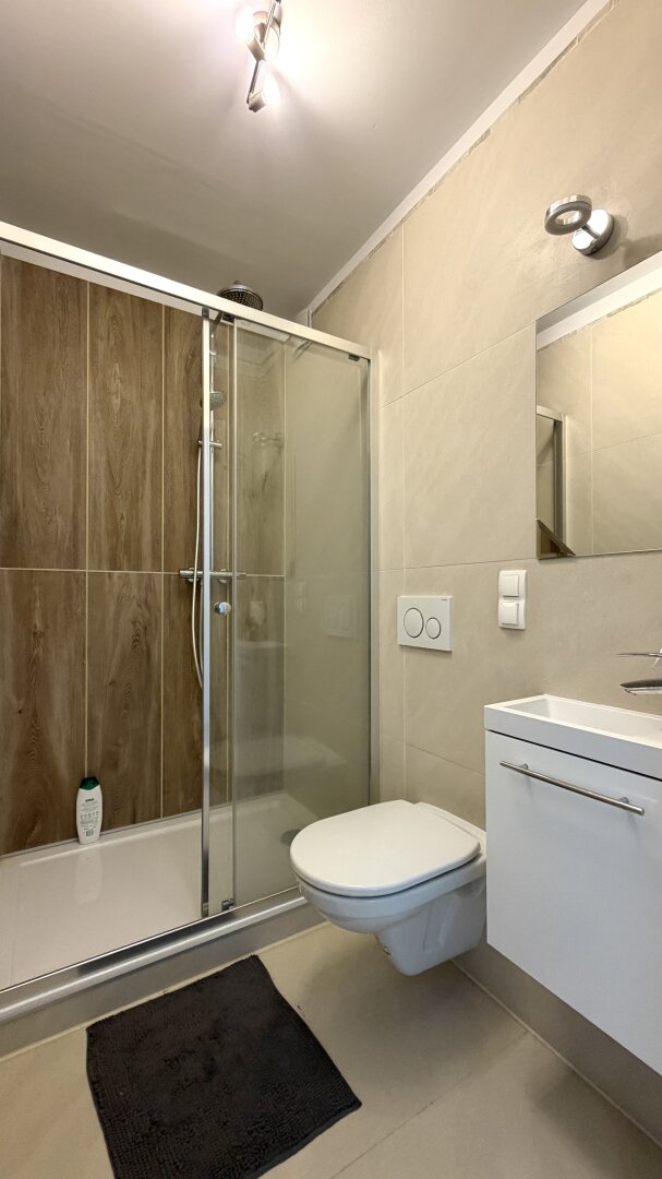 3 Zimmer im Dach mit 10 m² Balkon — Währinger Gürtel 79, 1180 Wien